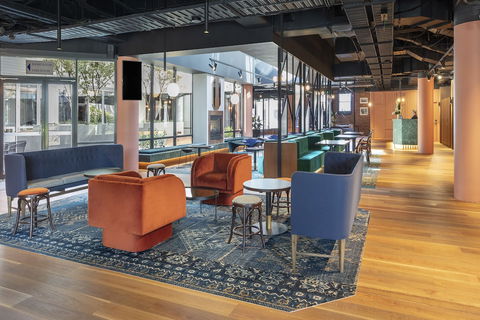 Amora Hotel Riverwalk Melbourne - Accommodation BNB 6