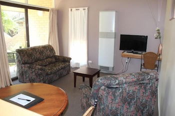 Executive Hideaway Motel - Accommodation BNB 3