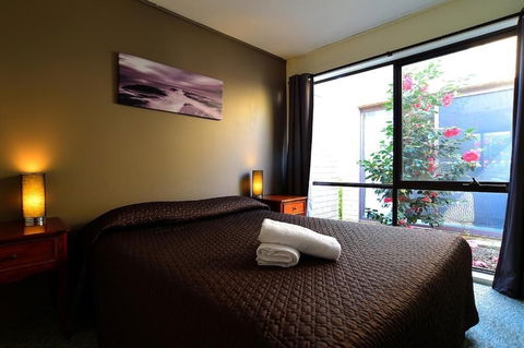 Executive Hideaway Motel - Accommodation BNB 5