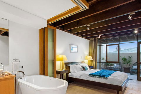 James Street Warehouse - Accommodation BNB 4