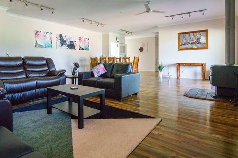 Radiance On Lyra - Accommodation BNB 4