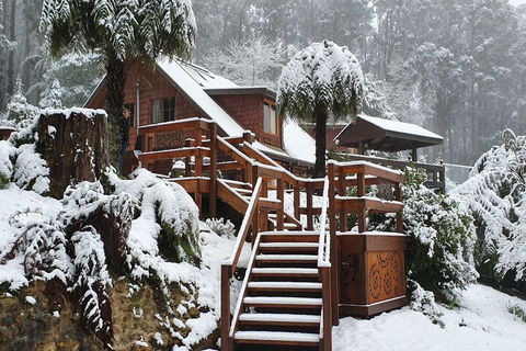 Eagles Nest Luxury Mountain Retreat - Accommodation BNB 1