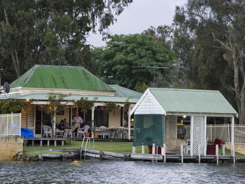 Mandurah Riverfront Holiday Rental - Accommodation BNB 3