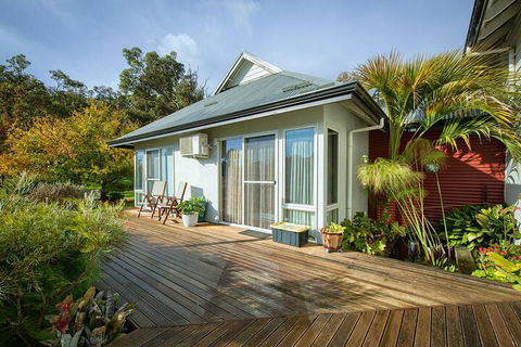 Glenelg On King Bed & Breakfast - Accommodation BNB 0