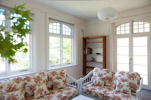 Lowena Cafe And Accommodation - Accommodation BNB 5
