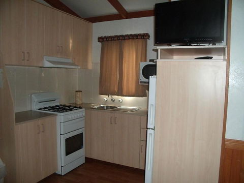 Elliston Waterloo Bay Tourist Park - Accommodation BNB 2
