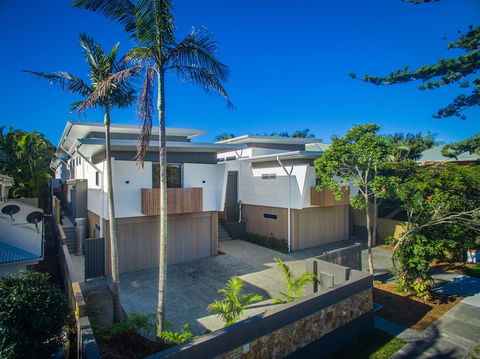 A PERFECT STAY - KoKo's Beach Houses 1 And 2 - Accommodation BNB 3