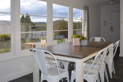 Kangaroo Bay Apartments - Accommodation BNB 4