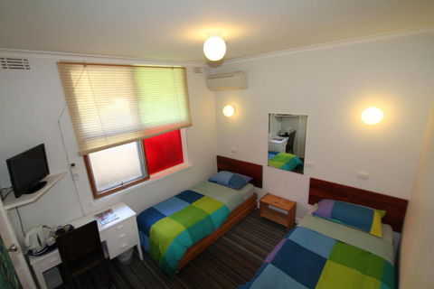 Bunkhouse Motel - Accommodation BNB 6