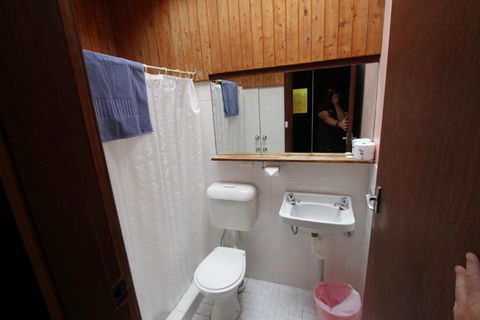 Bunkhouse Motel - Accommodation BNB 3