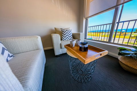 COAST Motel And Apartments - Accommodation BNB 4