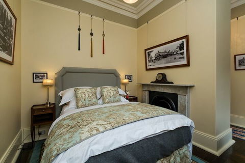 The Old Bank Boutique Hotel - Accommodation BNB 1