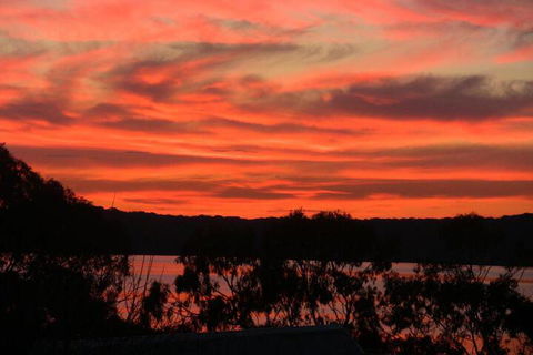 A Lakehouse Escape - Accommodation BNB 5