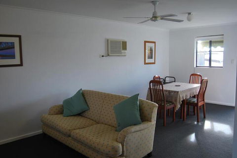 Maple Tree Cottage - Accommodation BNB 6