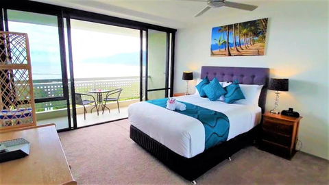 Cairns Ocean View Apartment - Accommodation BNB 1