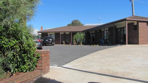 Bristol Hill Motor Inn - Accommodation BNB 1