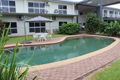 Barrier Reef Motel - Accommodation BNB 1