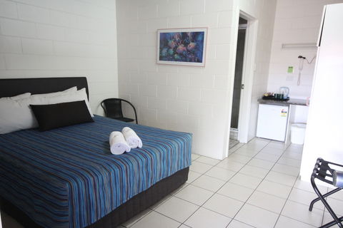 Barrier Reef Motel - Accommodation BNB 6
