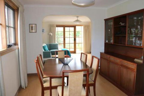 Stylish 2 Bedroom Unit - Accommodation BNB 3