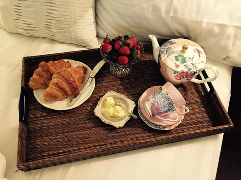 Guest House On Hyde - Accommodation BNB 1