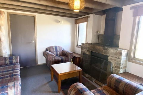 Alpine Interlude - Accommodation BNB 5