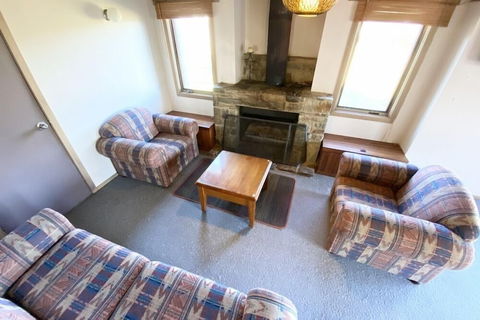 Alpine Interlude - Accommodation BNB 6