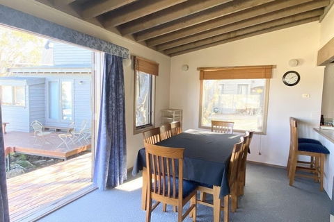Alpine Interlude - Accommodation BNB 2