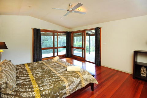 Sapphire Beach Acreage - Accommodation BNB 6
