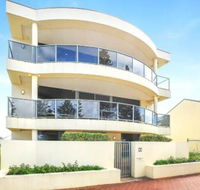 Ultimate Esplanade 3 Storey Experience WiFi - Accommodation BNB