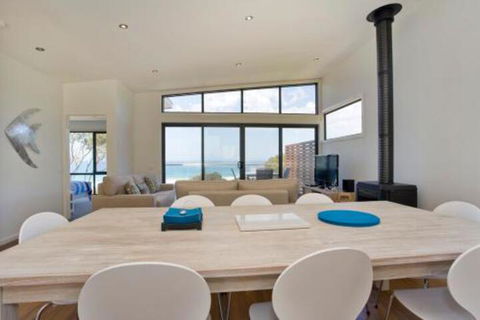 Earth Sea Sky - Accommodation BNB 6