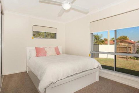 Palm 95 Modern 4 BDRM Home With Pool - Accommodation BNB 4