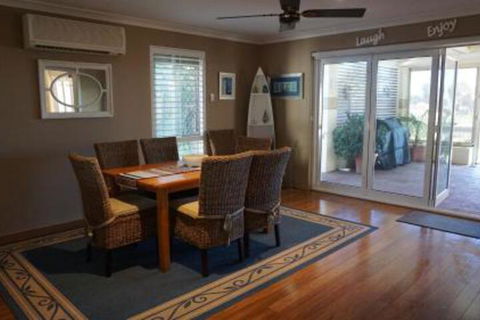 Holiday House - Accommodation BNB 2