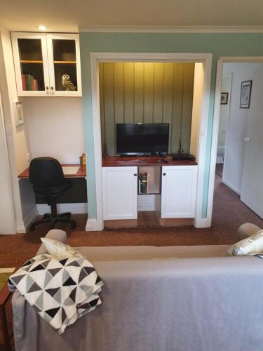 Oaktree Guest House - Accommodation BNB 2