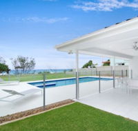 Sentosa at Tugun Beachfront Holiday Home - Accommodation BNB