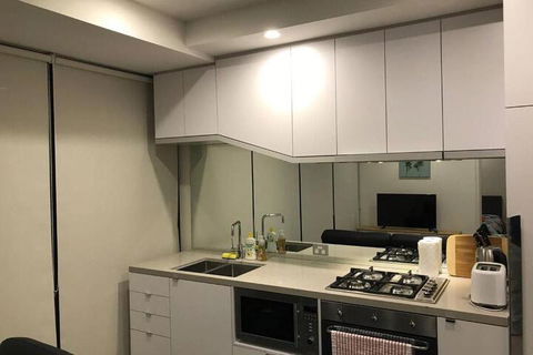 Elegant Modern Apartment In Central Melbourne - Accommodation BNB 2