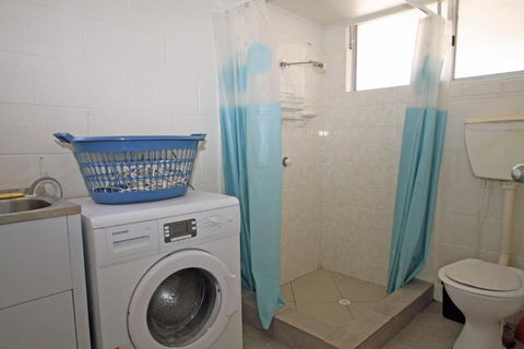 Unbeatable Waterfront Location - Accommodation BNB 2