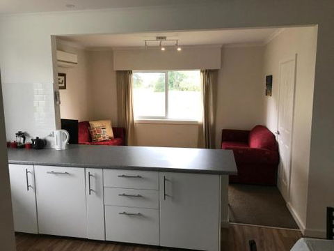 The Hill House - Accommodation BNB 2