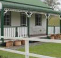 The Dollhouse Cottage - Accommodation BNB
