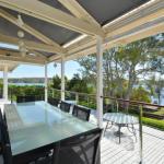 Morisset Bay Waterfront Views Lake House Looking Over Trinity Marina - Accommodation BNB 0