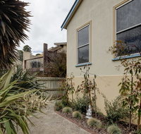 Beach Breeze Apartment - Accommodation BNB
