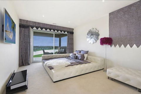 Jolong Park Clubhouse - Accommodation BNB 0