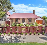 Railway Cottage - Accommodation BNB