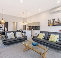 Chimneys on Bank - Accommodation BNB