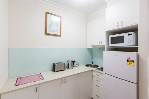 GENIE, 1BDR East Melbourne Studio - Accommodation BNB 2