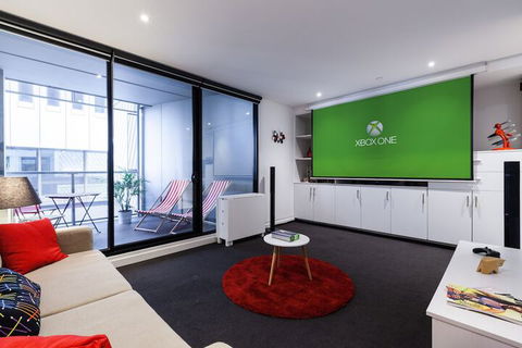 CLARK, 1BDR Melbourne Apartment - Accommodation BNB 1