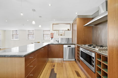 HELENA, 2BDR Fitzroy House - Accommodation BNB 3