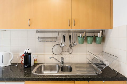 NAOMI, 2BDR South Melbourne Apartment - Accommodation BNB 2