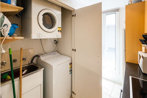 NAOMI, 2BDR South Melbourne Apartment - Accommodation BNB 0