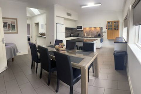Austral Place 88 Via Merri River - Accommodation BNB 0