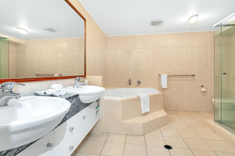 Arlington Apartments - Accommodation BNB 6
